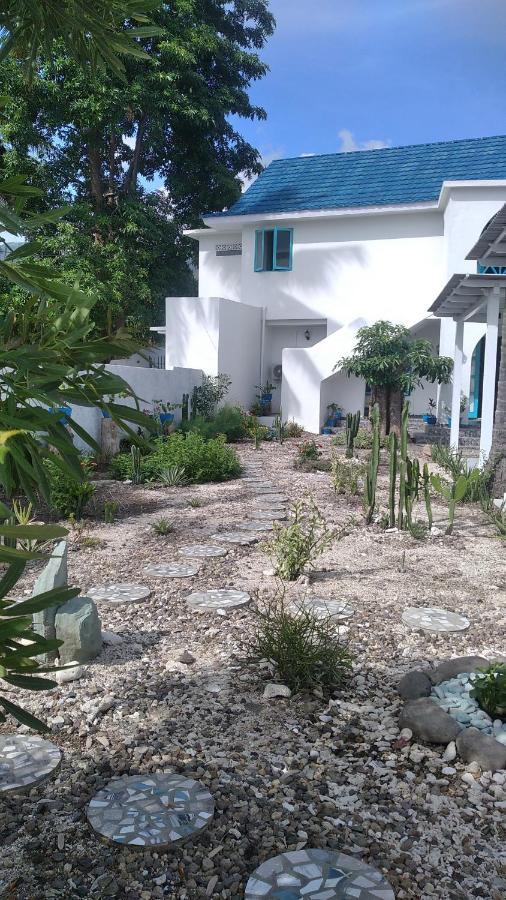 Anjo Maumere Hotel & Restaurant Luaran gambar