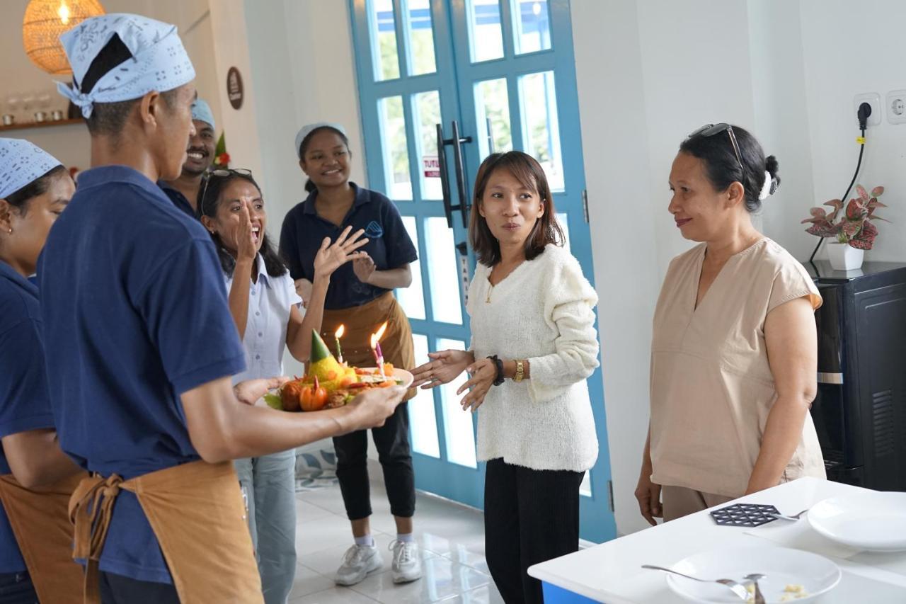 Anjo Maumere Hotel & Restaurant Luaran gambar