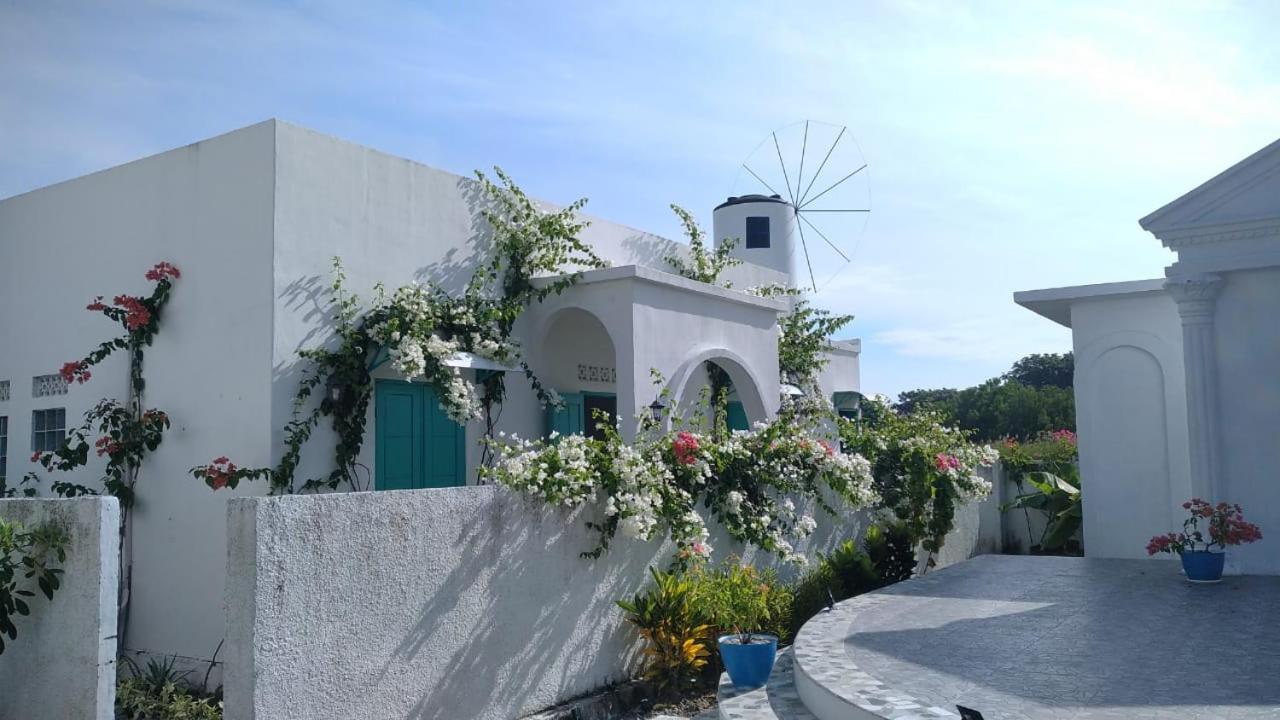 Anjo Maumere Hotel & Restaurant Luaran gambar