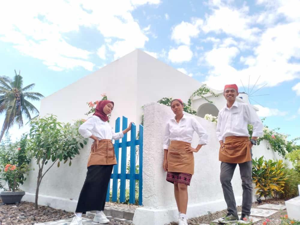 Anjo Maumere Hotel & Restaurant Luaran gambar