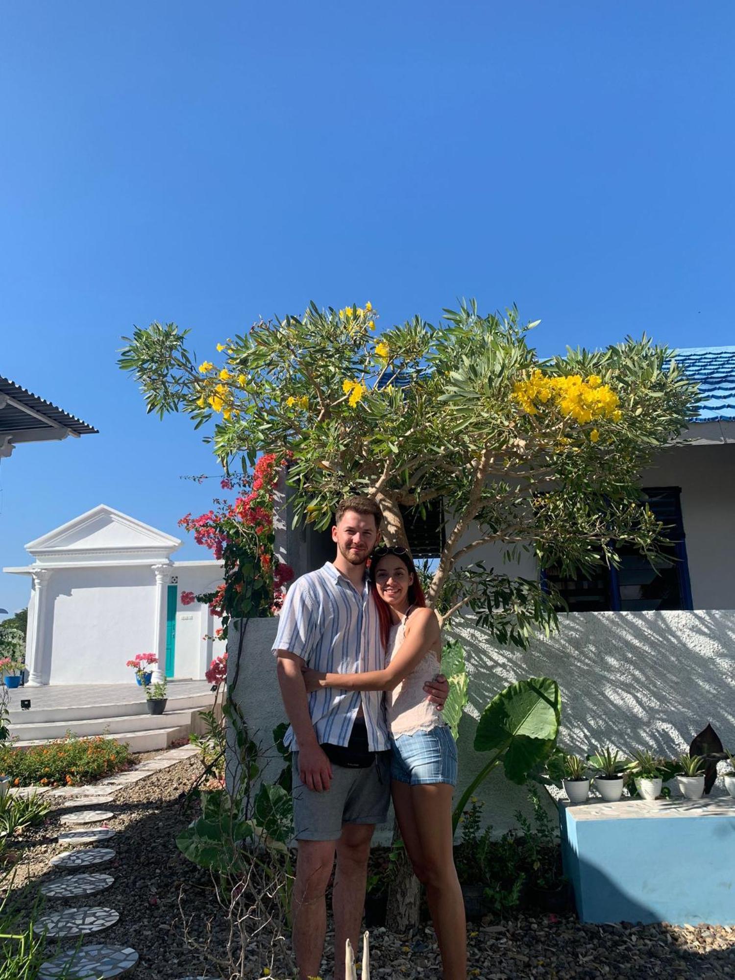 Anjo Maumere Hotel & Restaurant Luaran gambar